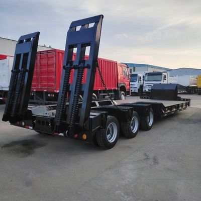 Beli New 3 Axle Semi Truck Lowboy Trailer, 60 Ton Low Bed Trailer Untuk Dijual online manufacture