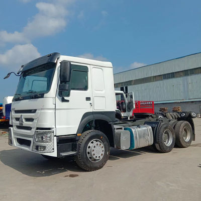 Harga yang bagus Sinotruk Howo 6X4 Traktor Truk Dengan 10 Ban Dan Kapasitas Tangki Bahan Bakar 300-400L on line