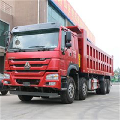 Harga yang bagus Pengendali kanan yang dapat disesuaikan Howo 8x4 Dump Truck Engine Model Wd615.47 dengan Transmisi Hw19710 dan standar emisi Euro II on line