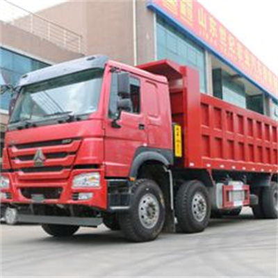 Harga yang bagus Howo 8x4 300L Tank Dump Truck dengan 380 HP dan Euro II Emission Standard Engine Model Wd615.47 on line