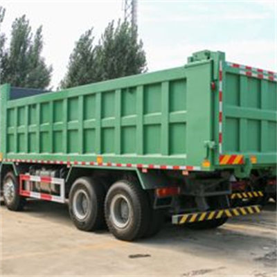 Harga yang bagus Sinotruk WD615.47 HOWO 375hp Diesel Dump Truck dengan 12 Ban dan 26.79CBM Volume Beban on line